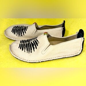 Vivobarefoot Ababa Minimalist Shoes - Tan Canvas - Women’s 7  EU 37